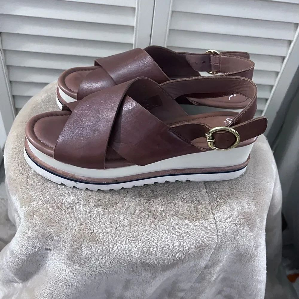 Ara Brown Sandals with Crossover Straps